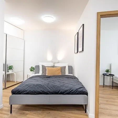 New - Comfy With Balcony Budapest